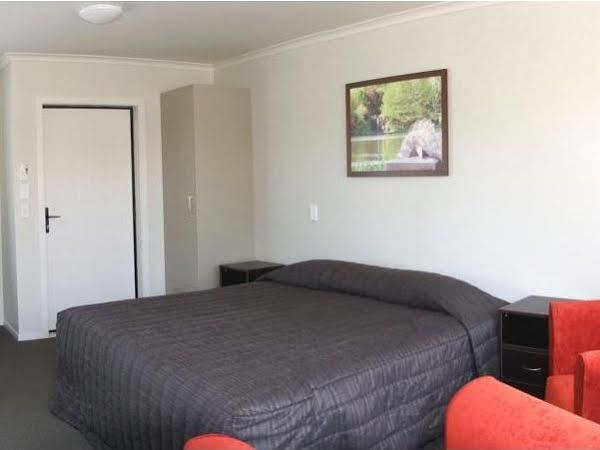 Brooklyn Motor 4* Hamilton